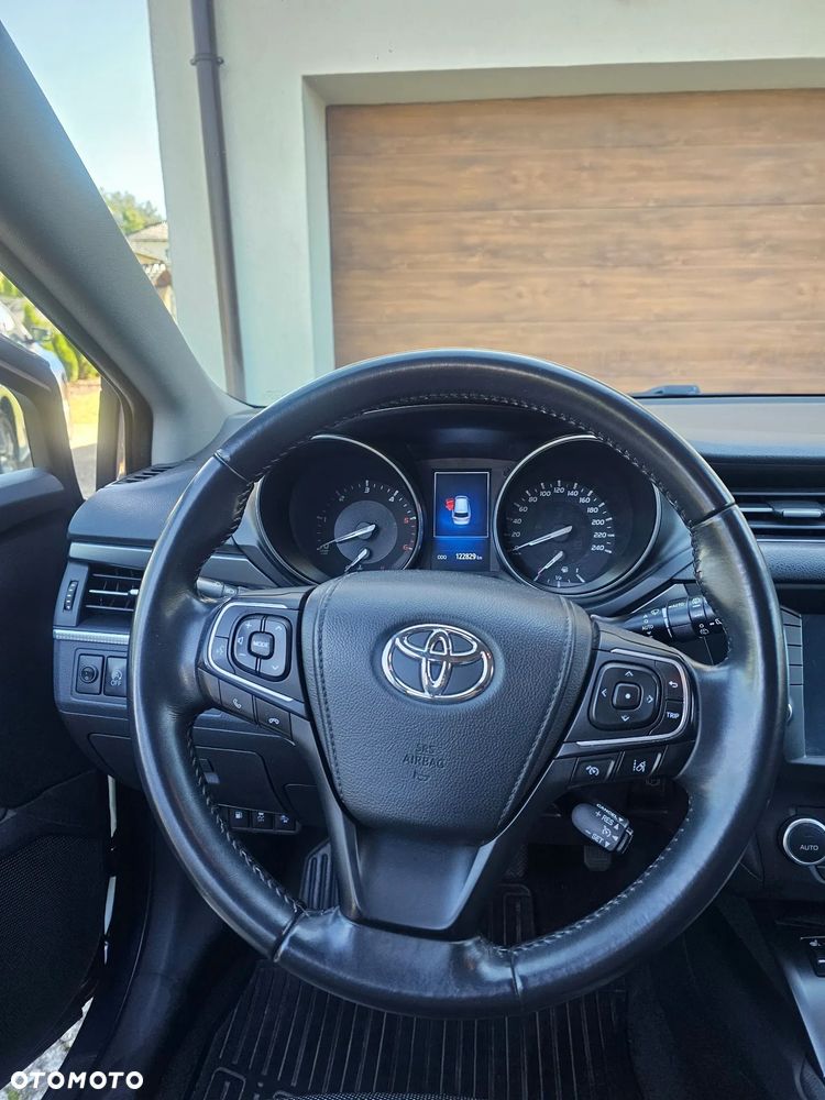 Toyota Avensis - 3