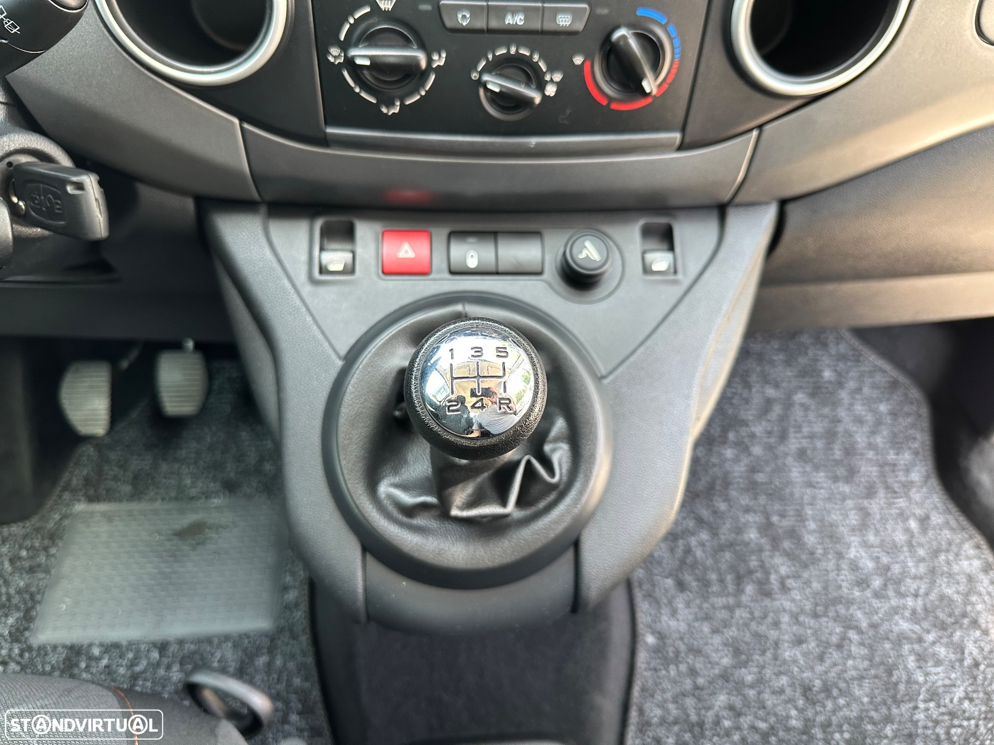 Peugeot Partner 1.6 BlueHDi Confort - 13