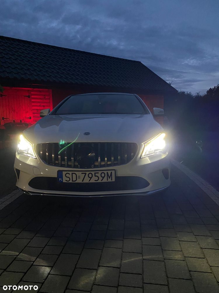 Mercedes-Benz CLA 250 4-Matic - 14
