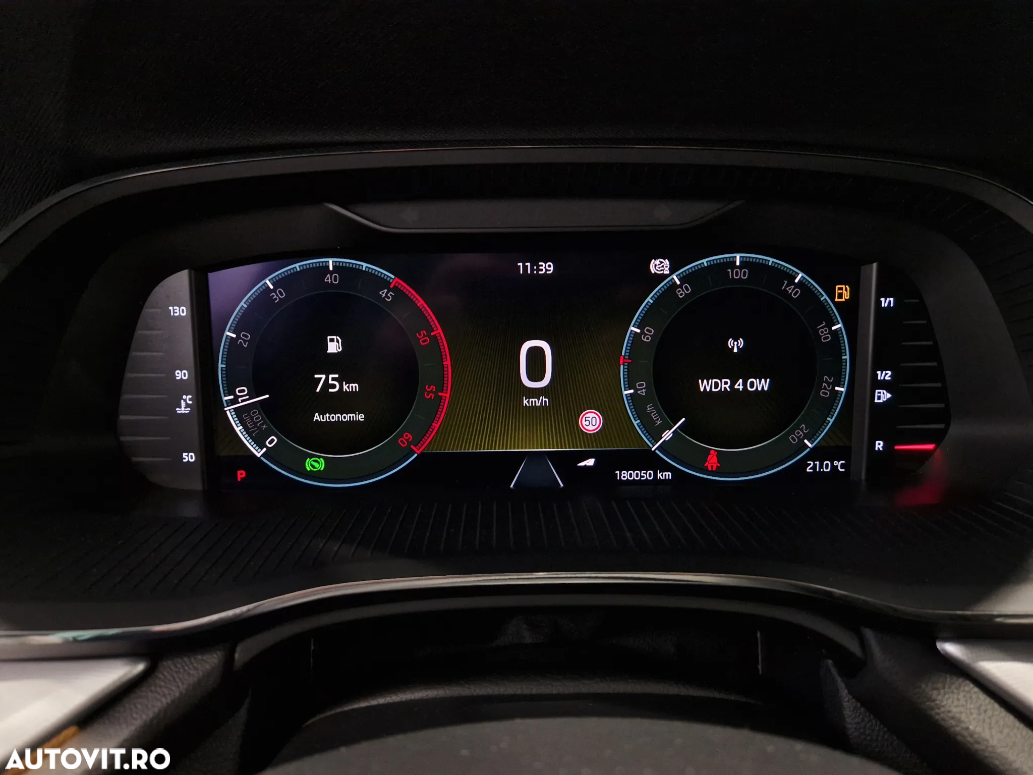 Skoda Octavia Combi 2.0 TDI DSG Style - 21