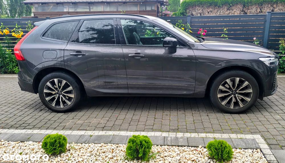 Volvo XC 60 B4 D Plus Dark - 5