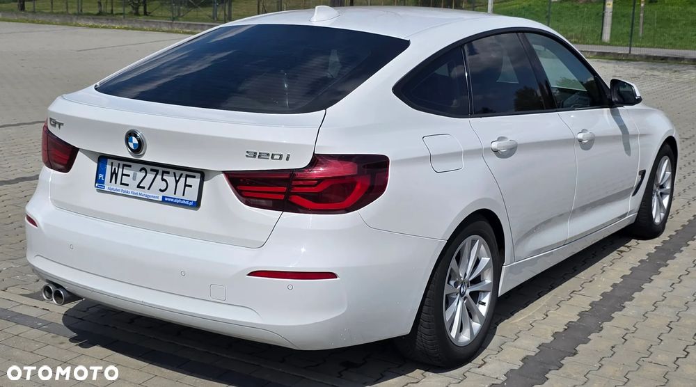 BMW 3GT 320i GPF - 5