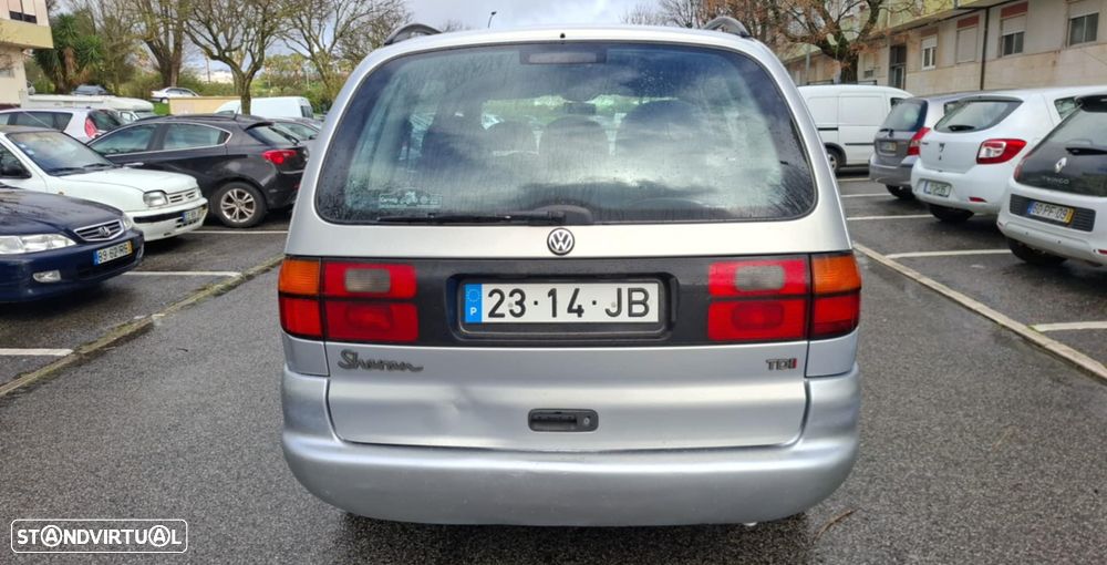 VW Sharan 1.9 TDi Confortline 7L - 6