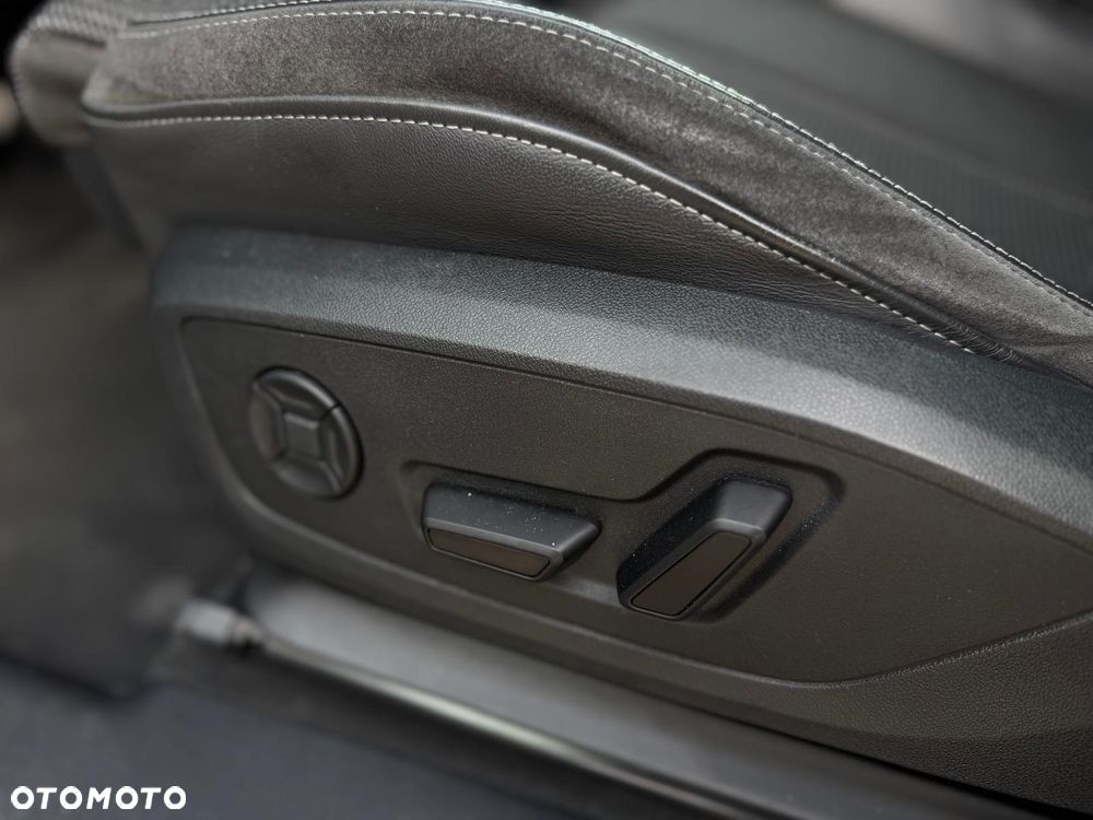 Audi Q3 40 TDI Quattro S tronic S line - 22