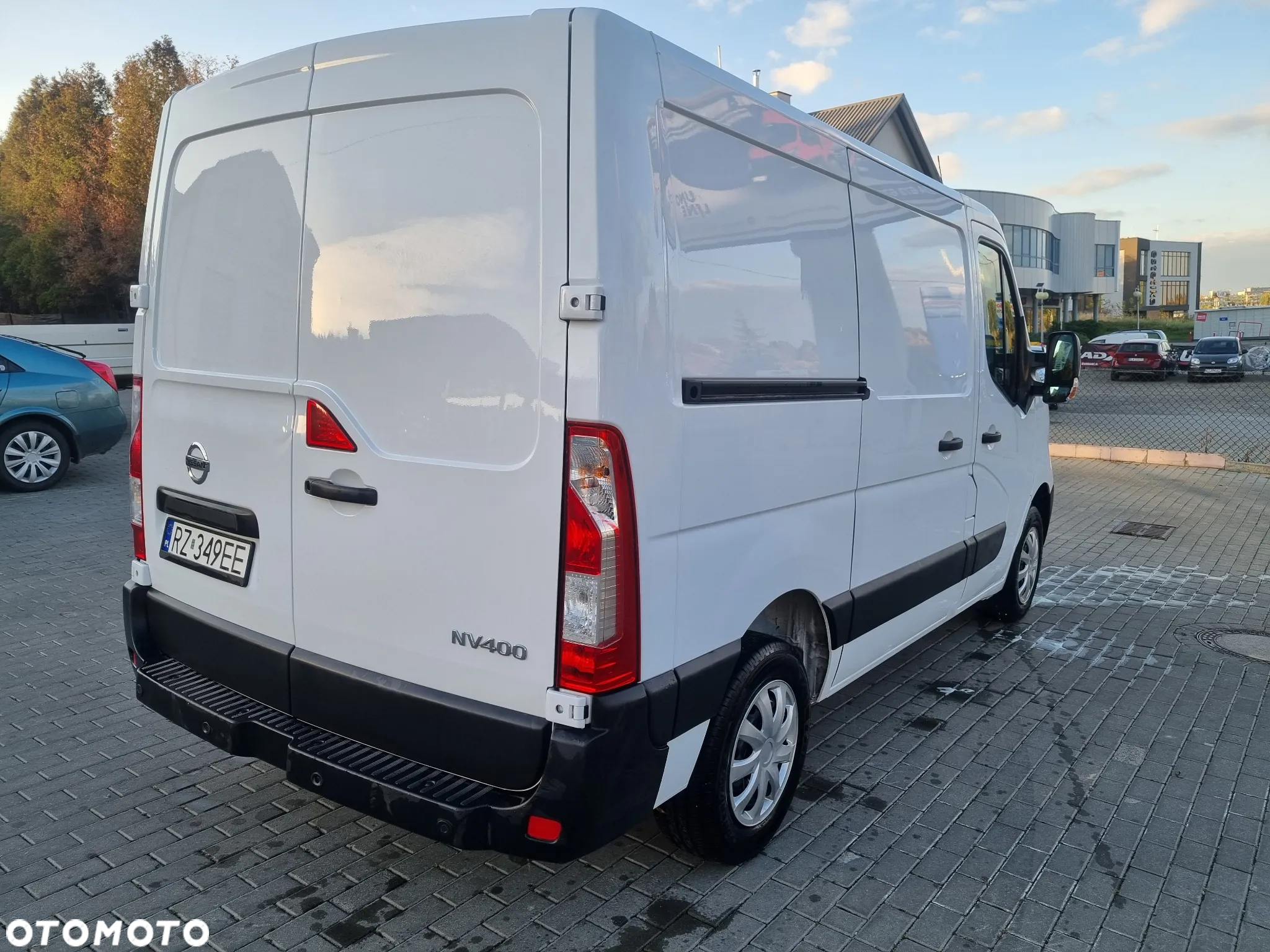 Nissan Nv 400 - 9