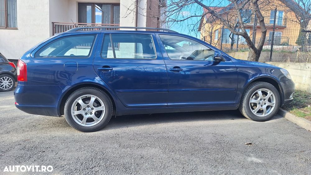 Skoda Octavia 1.6 TDI DPF DSG Ambiente - 5
