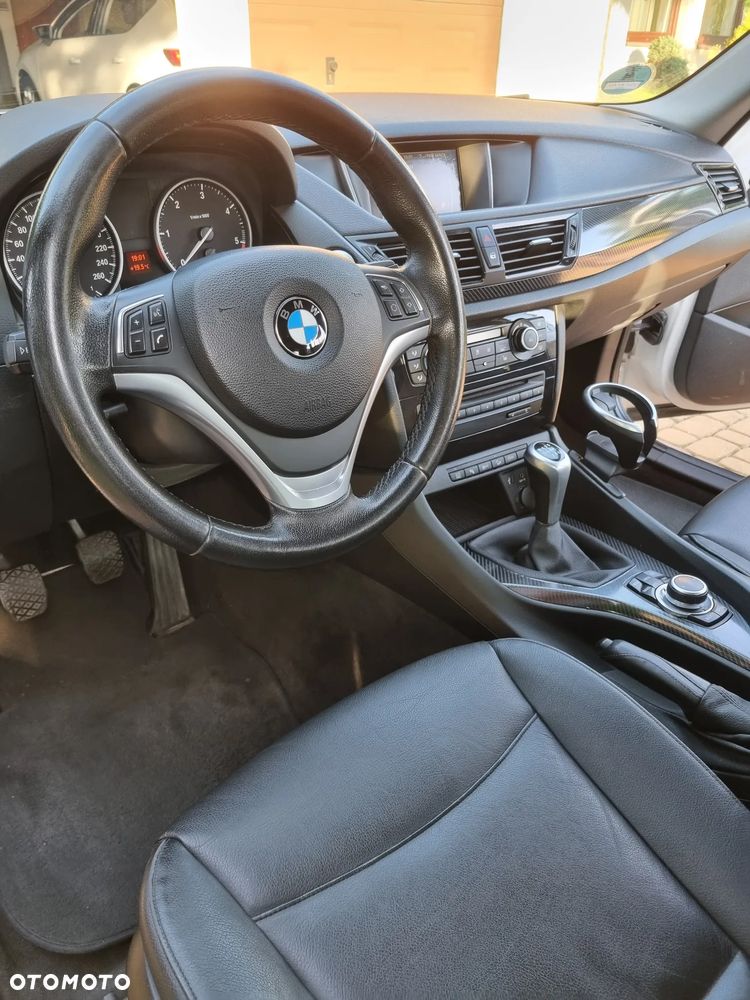 BMW X1 xDrive18d xLine - 10