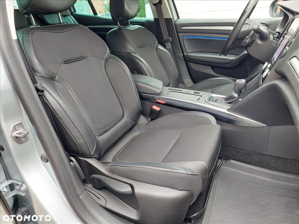 Renault Megane 1.3 TCe FAP Techno EDC - 8