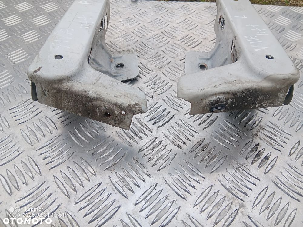 TRAFIC II VIVARO A lift mocowanie błotnika przód przednie - 2