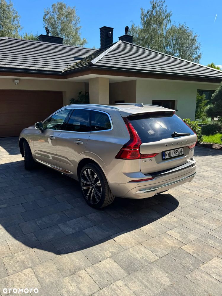 Volvo XC 60 B5 B AWD Ultra Bright - 3