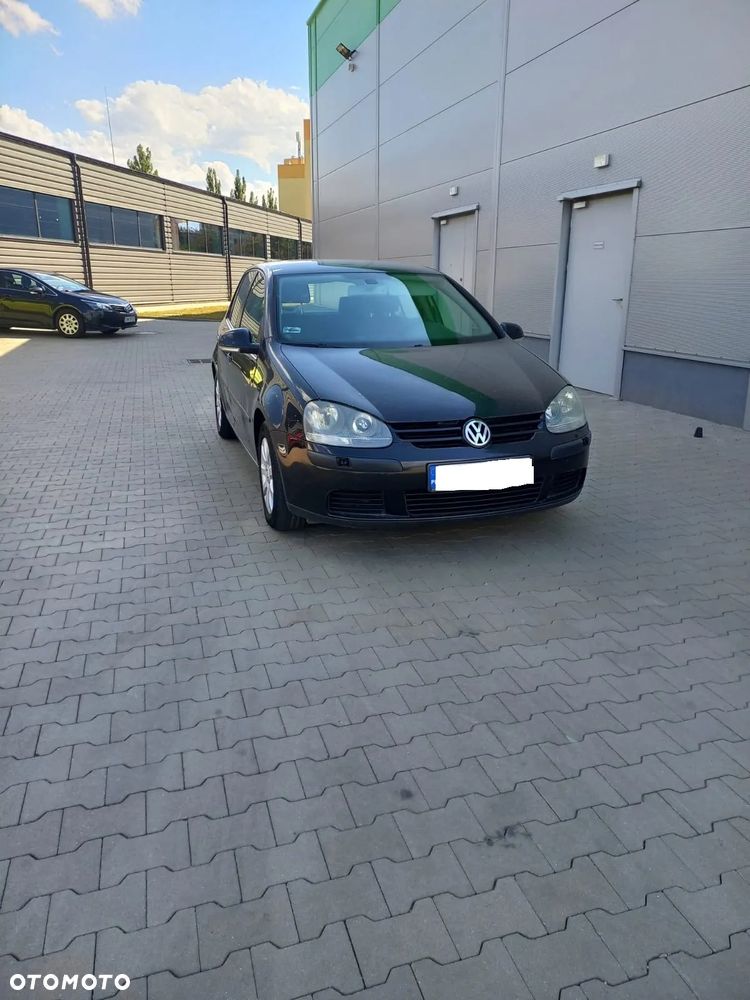 Volkswagen Golf - 6