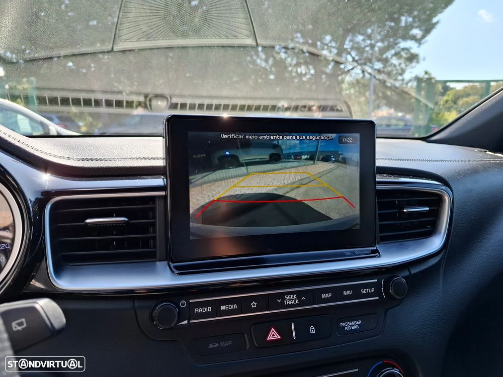 Kia ProCeed 1.6 CRDi GT Line+SRF - 27