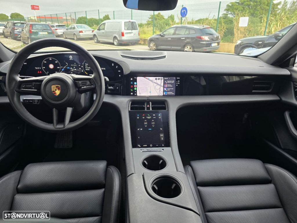 Porsche Taycan 4S bateria Performance Plus - 14