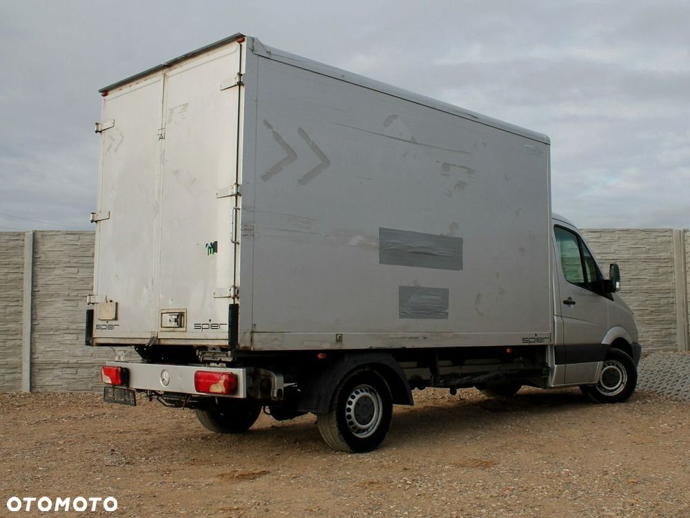 Mercedes-Benz Sprinter - 14