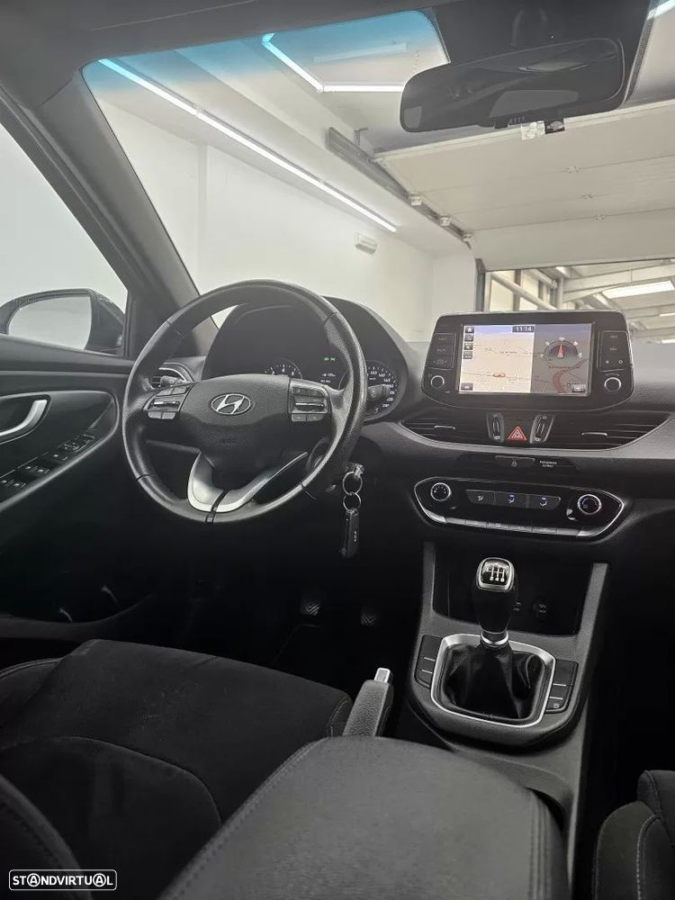 Hyundai i30 SW 1.0 T-GDi Comfort+Navi - 36
