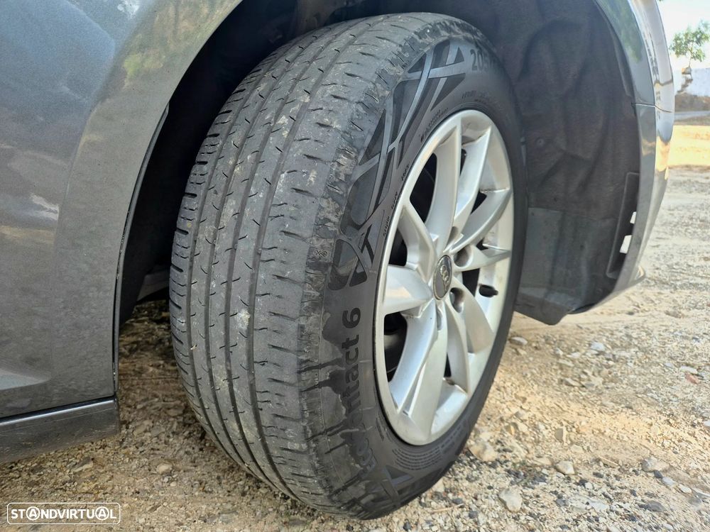 Audi A4 Avant 2.0 TDI Business Line - 8