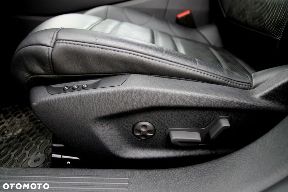 Citroën C5X 1.2 PureTech Plus EAT8 - 32
