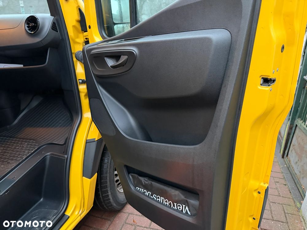 Mercedes-Benz Sprinter - 27