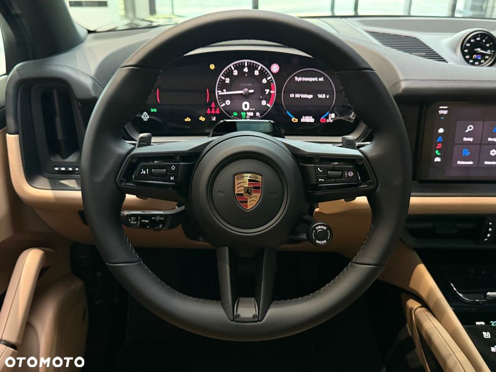 Porsche Cayenne - 29