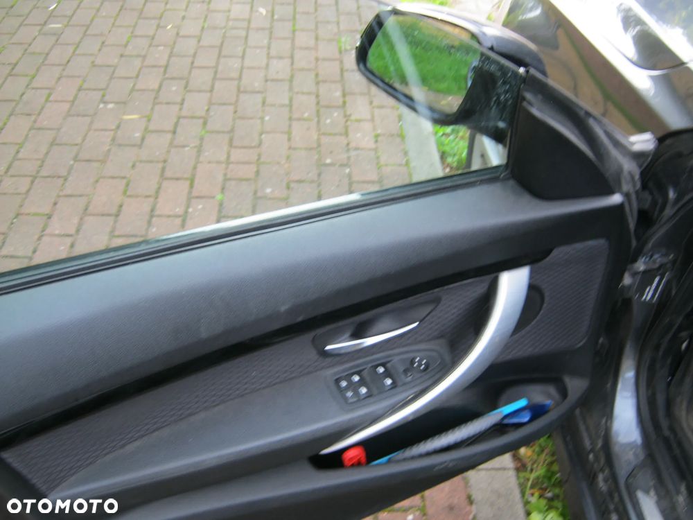 BMW 3GT 320d xDrive Sport Line - 14