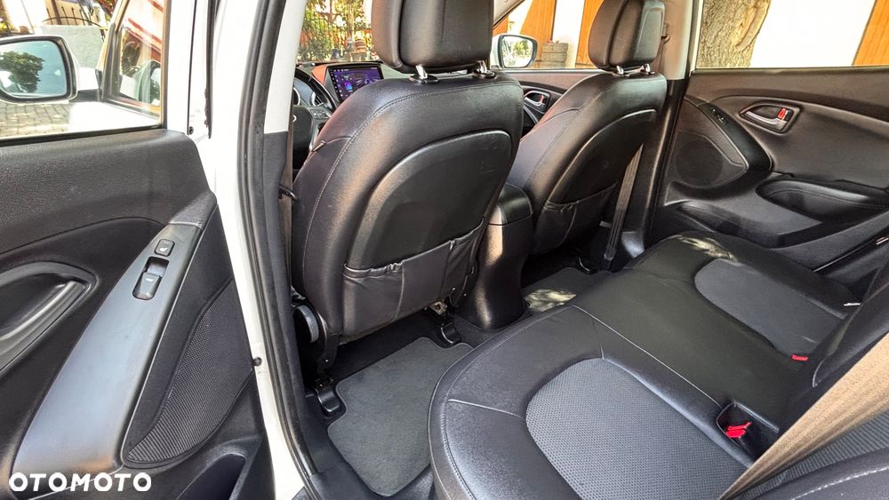 Hyundai ix35 2.0 CRDi 4WD Automatik Finale Silver - 10