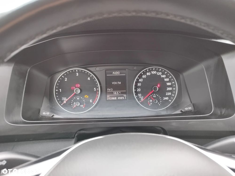 Volkswagen Caravelle 6.1 2.0 TDI L1 Comfortline 4Motion - 24