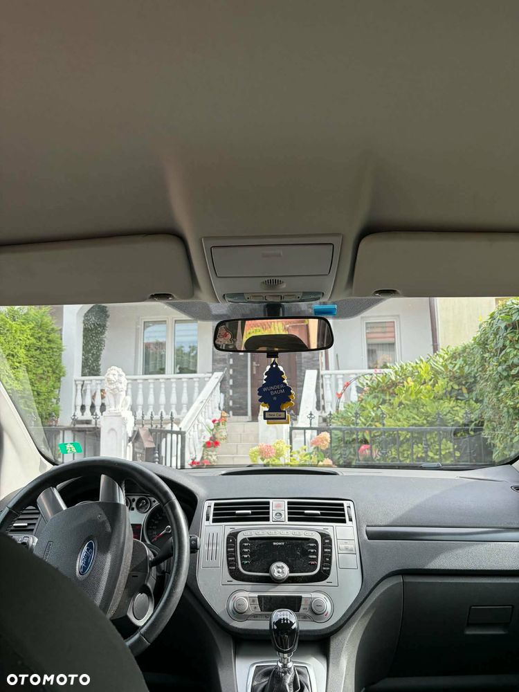Ford Kuga - 6