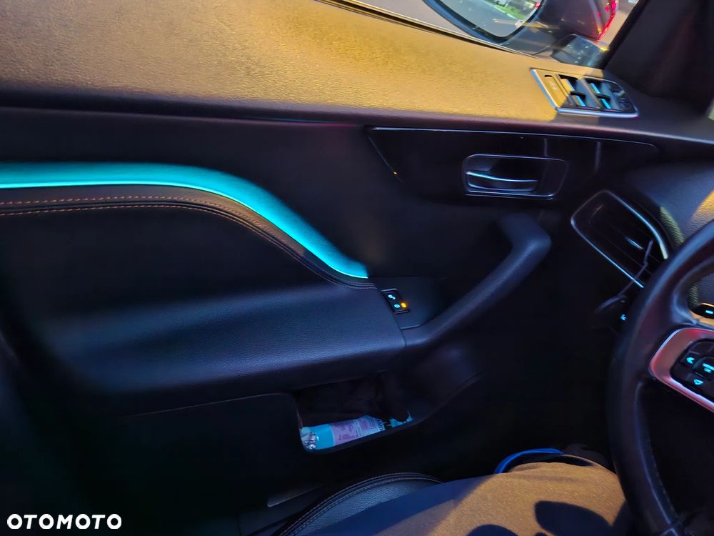 Jaguar F-Pace 2.0 i4D AWD Prestige - 17