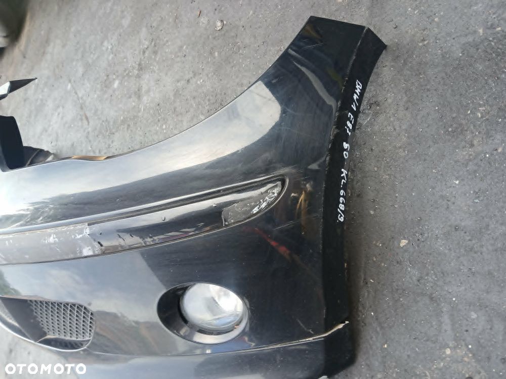BMW 1 E87 zderzak przedni kod lakieru 668/9 - 6