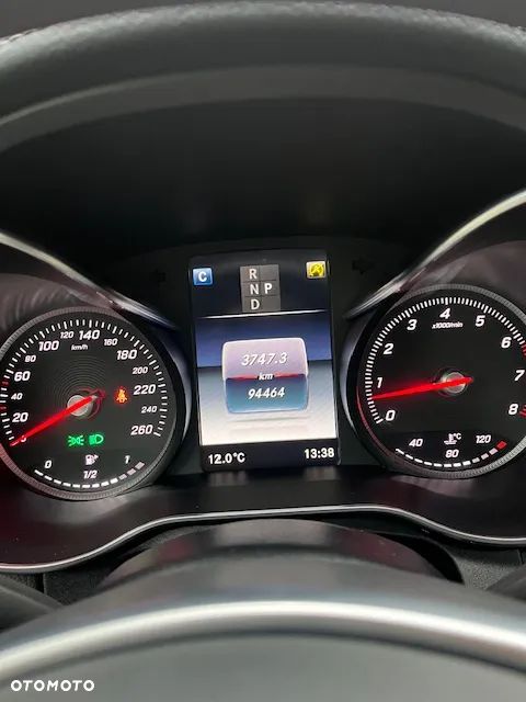 Mercedes-Benz Klasa C 300 9G-TRONIC - 12