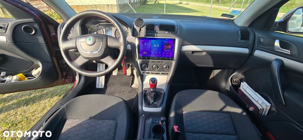 Skoda Octavia 1.6 Ambiente - 12