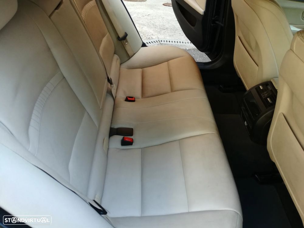 BMW 530 d Line Luxury Auto - 14