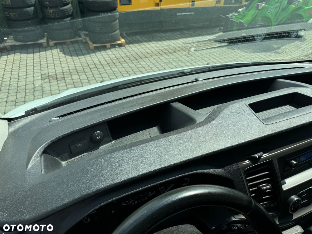 Ford Transit Custom - 27