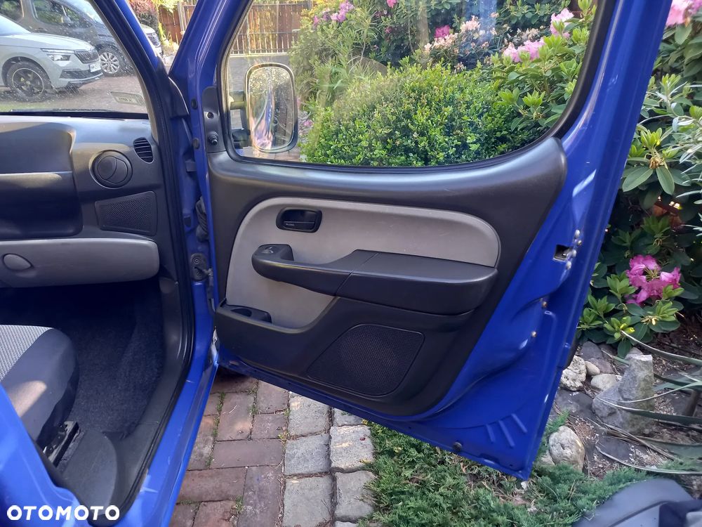 Fiat Doblo - 32