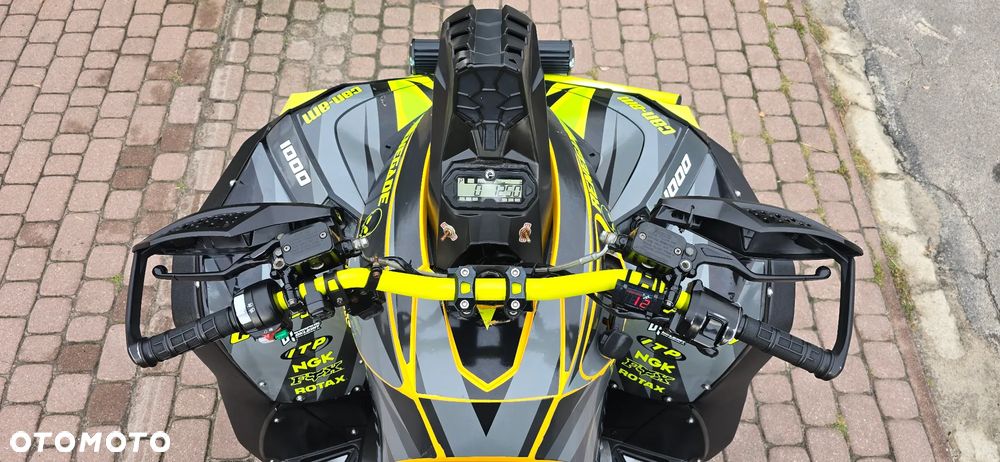 Can-Am Renegade - 8