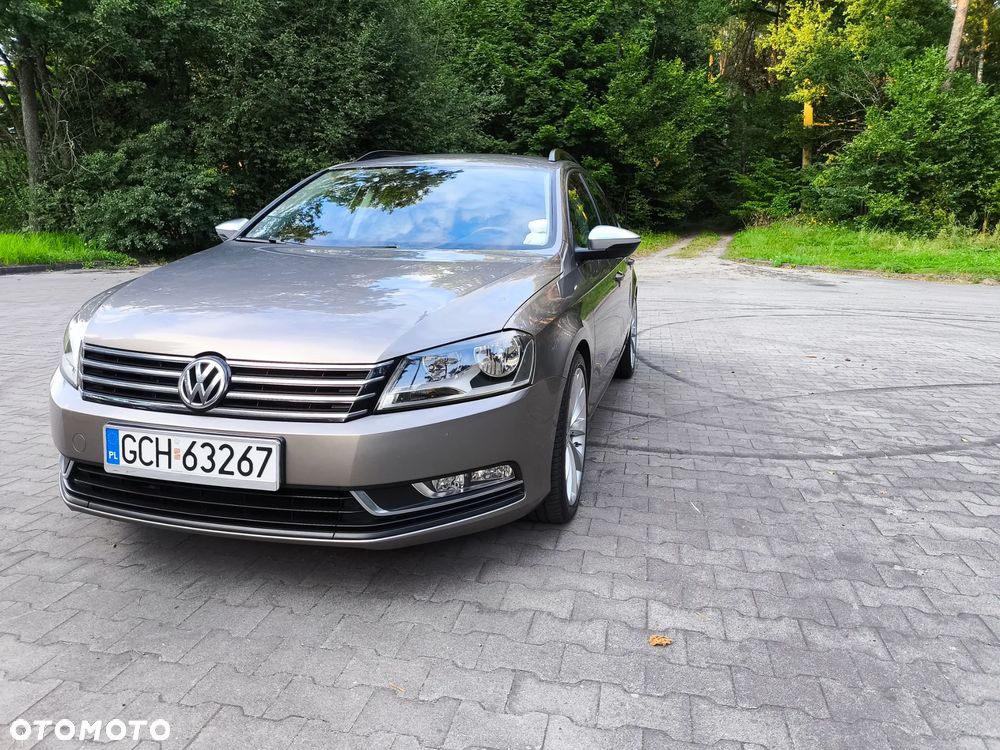Volkswagen Passat 2.0 TDI DPF BlueMotion Technology Trendline - 14