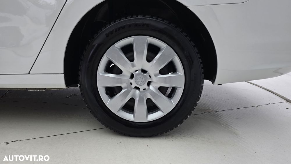 Peugeot 301 1.6 BlueHDI FAP Active - 22