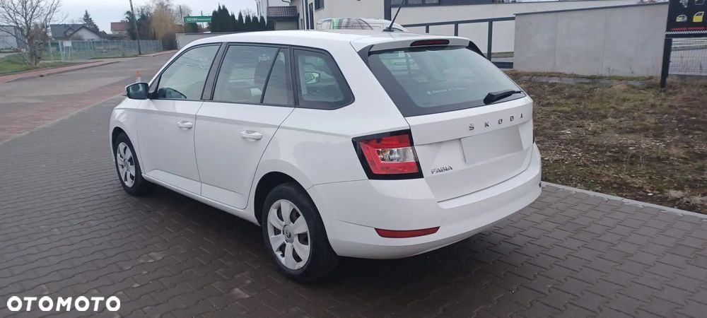 Skoda Fabia 1.0 TSI Active - 4