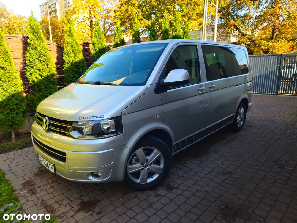 Volkswagen Multivan - 27