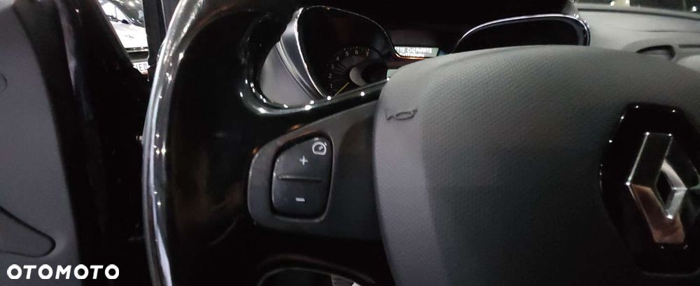 Renault Captur - 28
