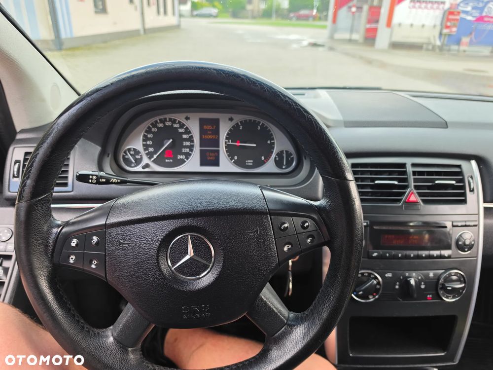 Mercedes-Benz Klasa B 180 CDI Special Edition - 12