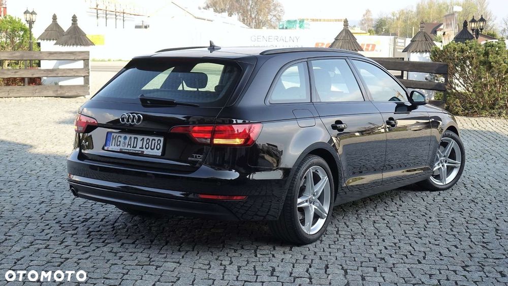 Audi A4 Avant - 2