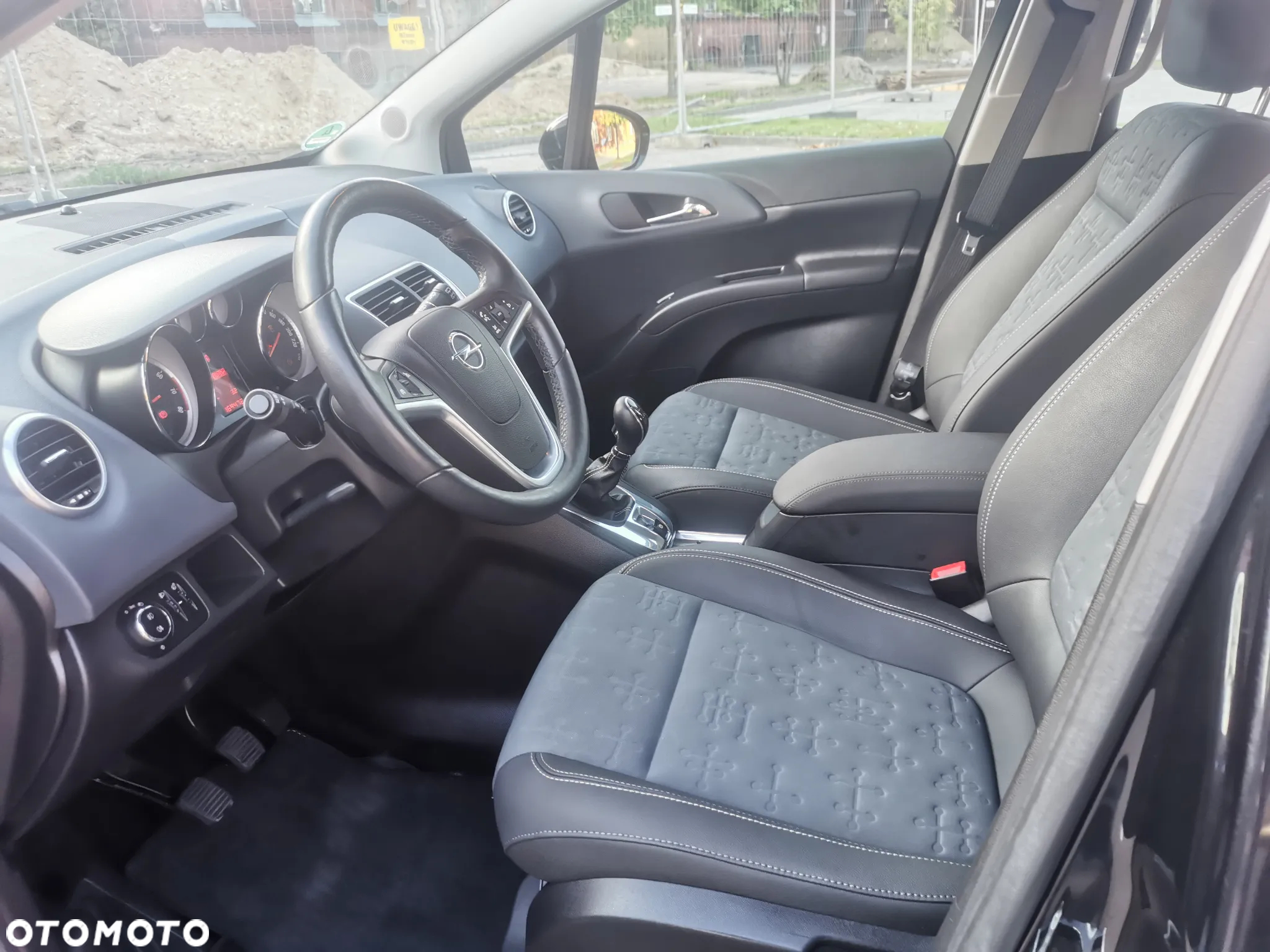 Opel Meriva 1.4 T Cosmo - 14