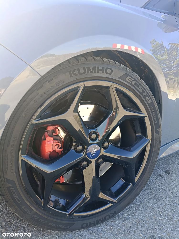 Ford Focus ST - 5