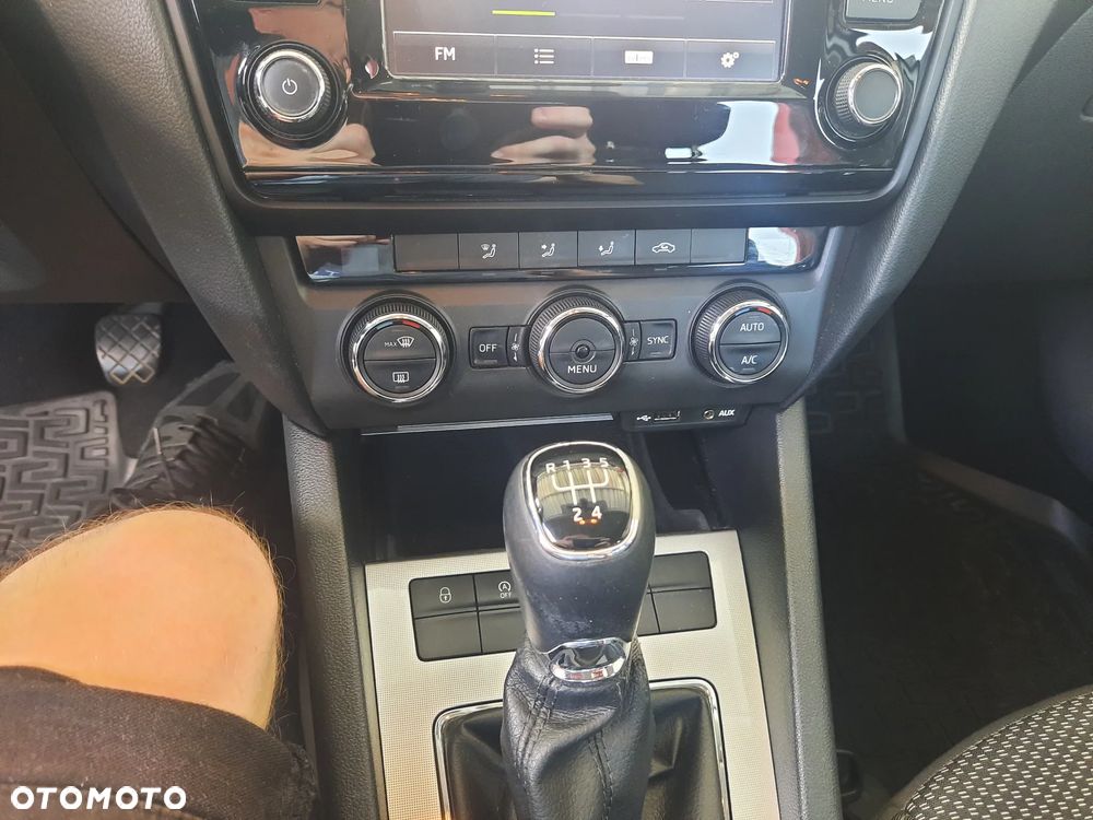 Skoda Octavia 1.6 TDI Ambition - 11