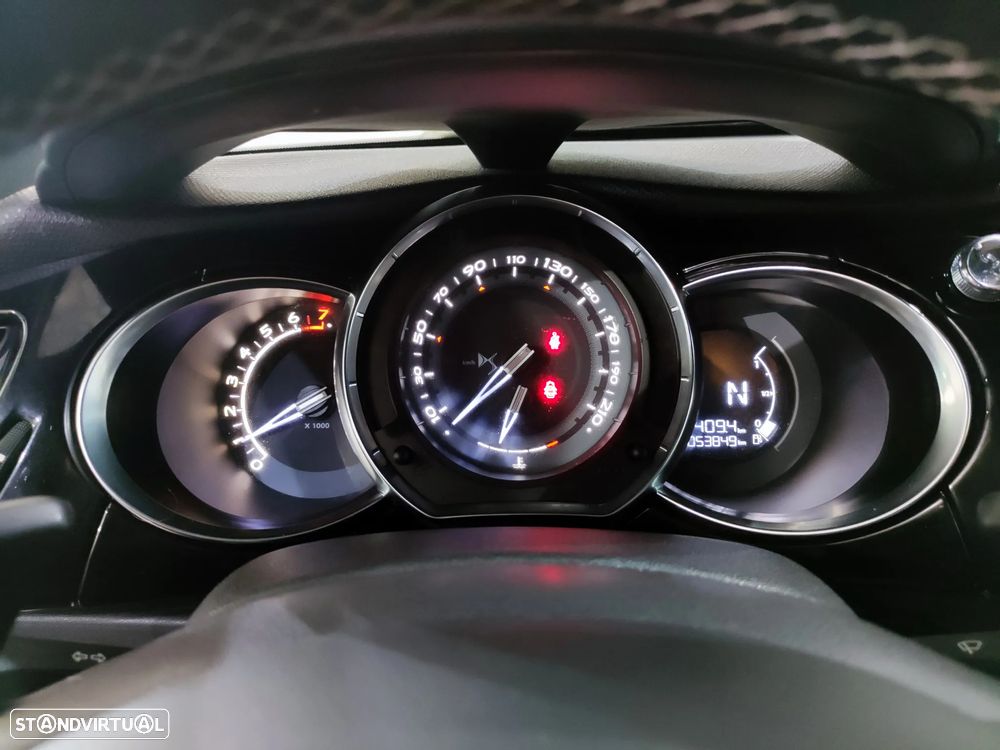 DS DS3 PureTech 110 Start & Stop EAT6 OPF SOCHIC - 18