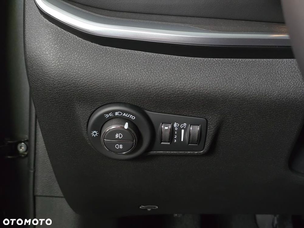 Jeep Compass - 16