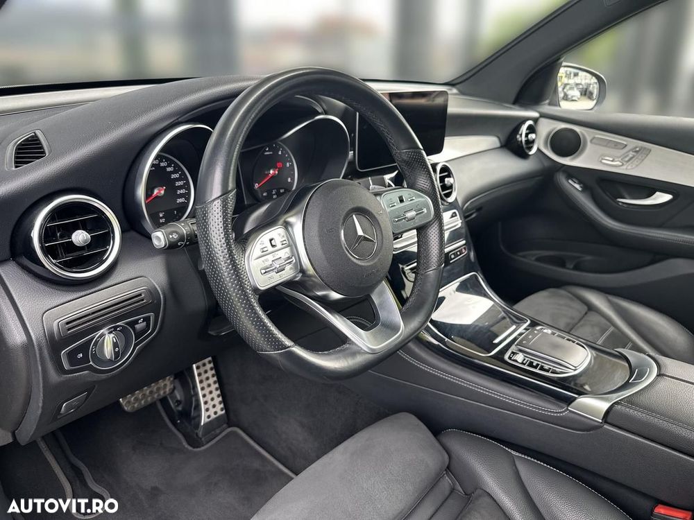 Mercedes-Benz GLC 220 d 4MATIC 9G-TRONIC AMG Line - 10
