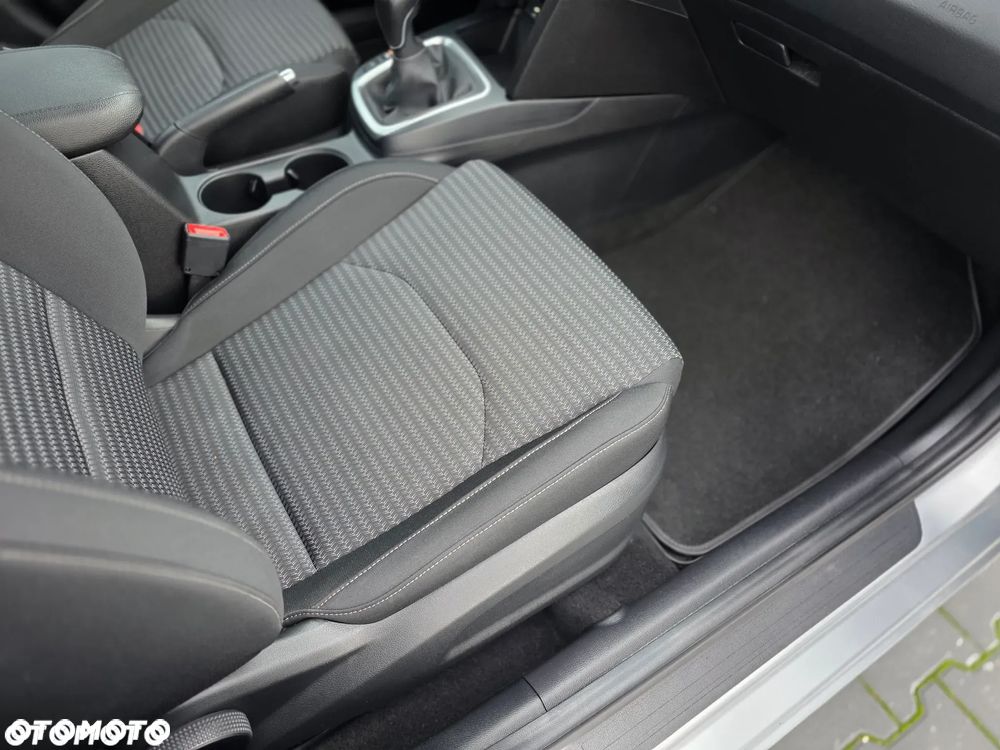 Kia Ceed 1.5 T-GDI L Business Line - 32