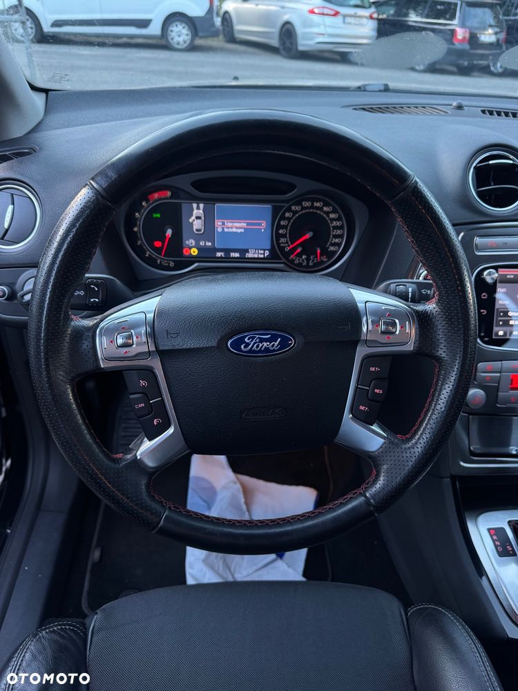Ford Mondeo - 27